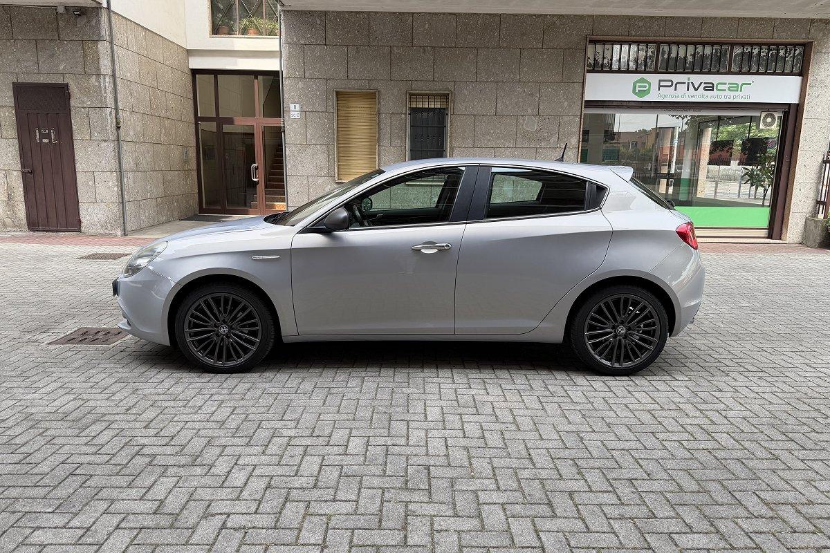 ALFA ROMEO Giulietta 1.6 JTDm-2 105 CV Distinctive