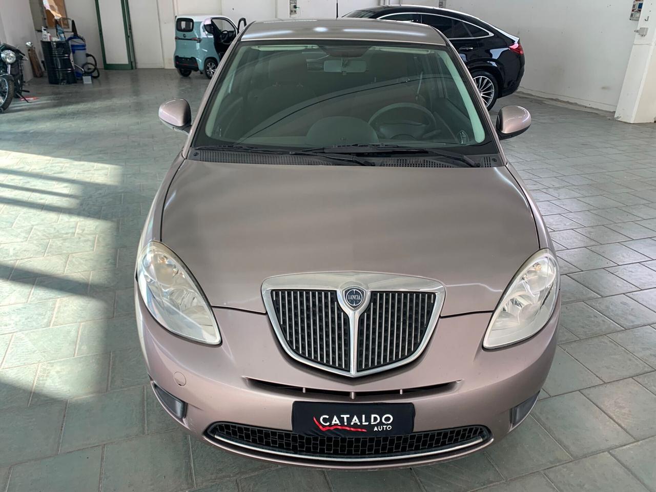 Lancia Ypsilon 1.2 69 CV Diva