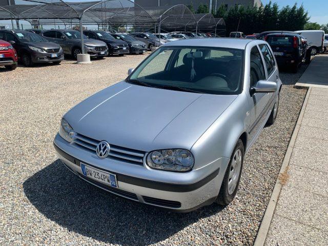 VOLKSWAGEN Golf 1.6 16V cat 5 porte Highline