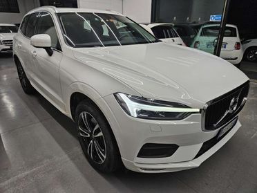 Volvo XC60 XC60 II 2018 2.0 b4 Momentum Pro awd auto