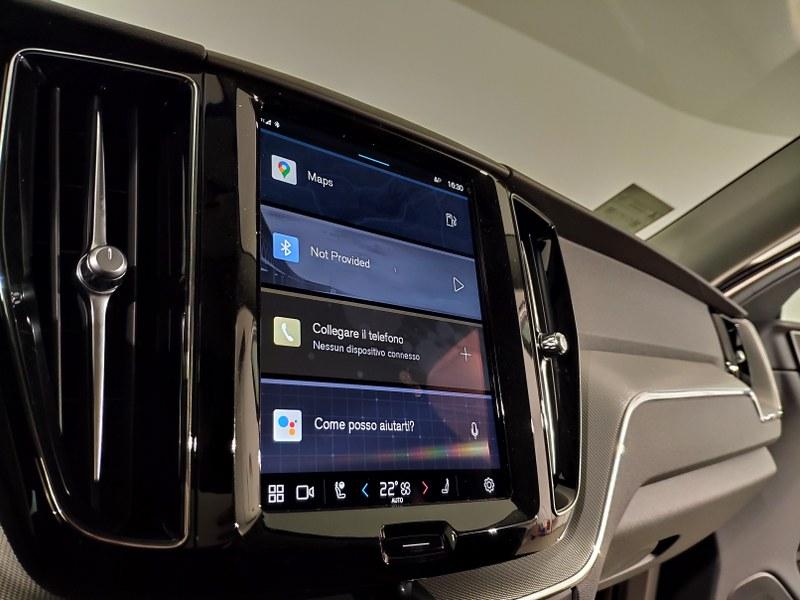 VOLVO Xc60 B4 Mild Hybrid (D) Awd Automatico Plus Dark