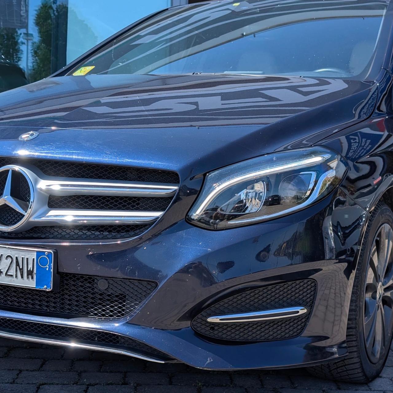 Mercedes-benz B 180 Premium