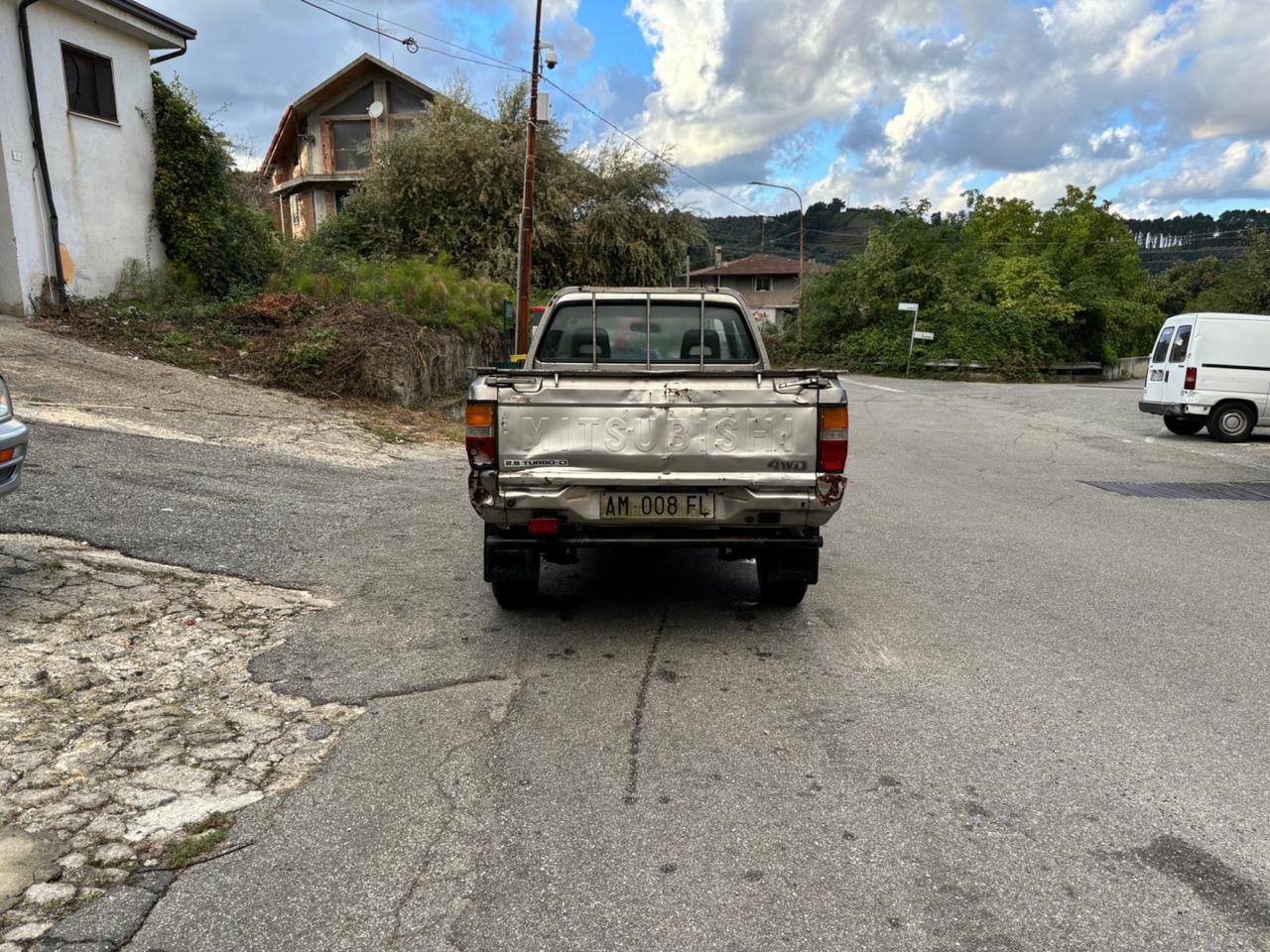 Mitsubishi L200 2.5 TD 4WD Club Cab Pick-up