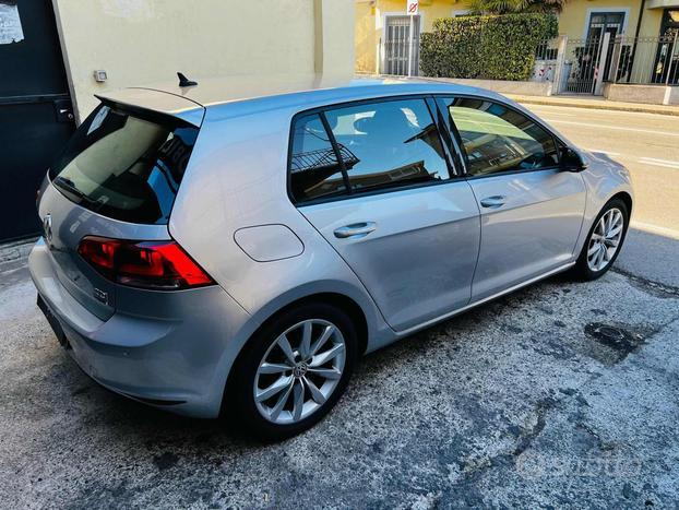 VOLKSWAGEN Golf 1.6 TDI 110 CV 5p. Highline Blue
