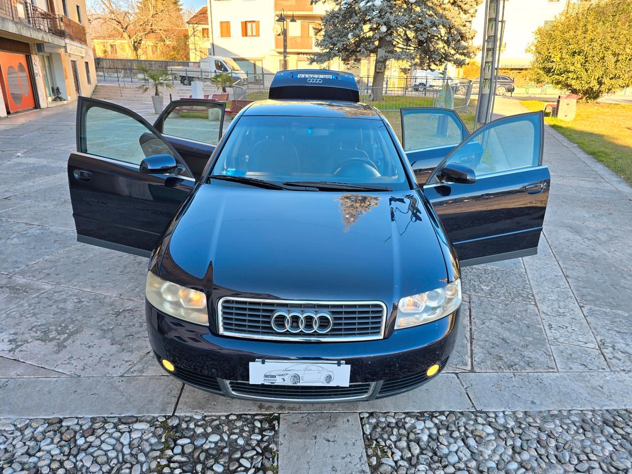 Audi A4 2.0 20V Benzina 130cv BERLINA GPL