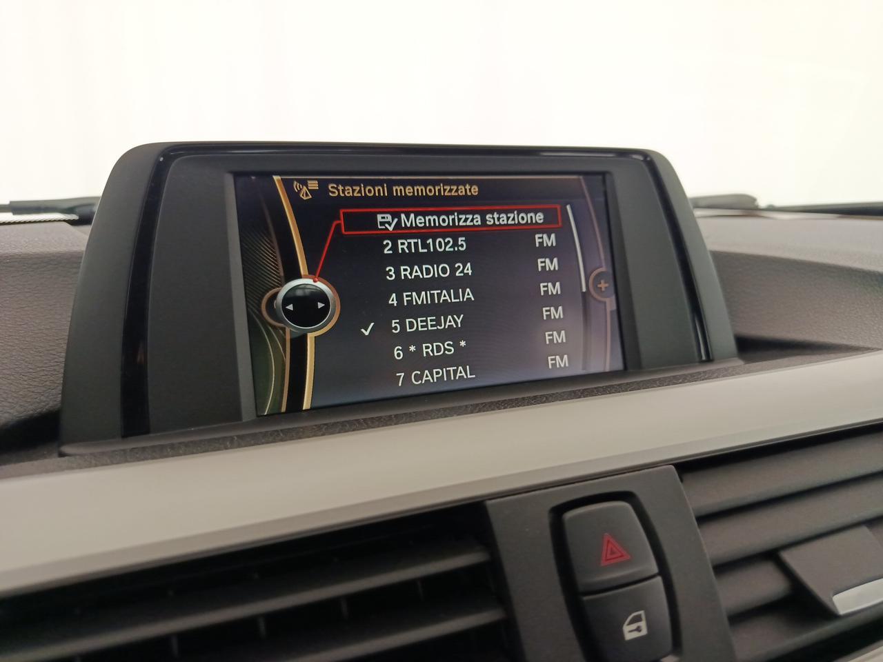 BMW Serie 3 (F30/31) - 320d Touring Business aut.