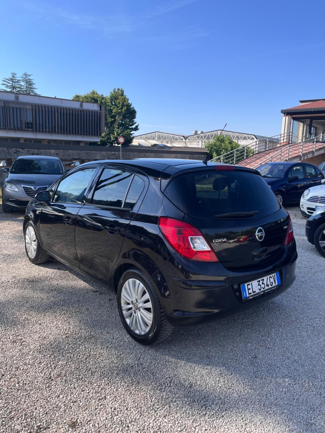 Opel Corsa 1.3 multijet 2013 PERFETTA