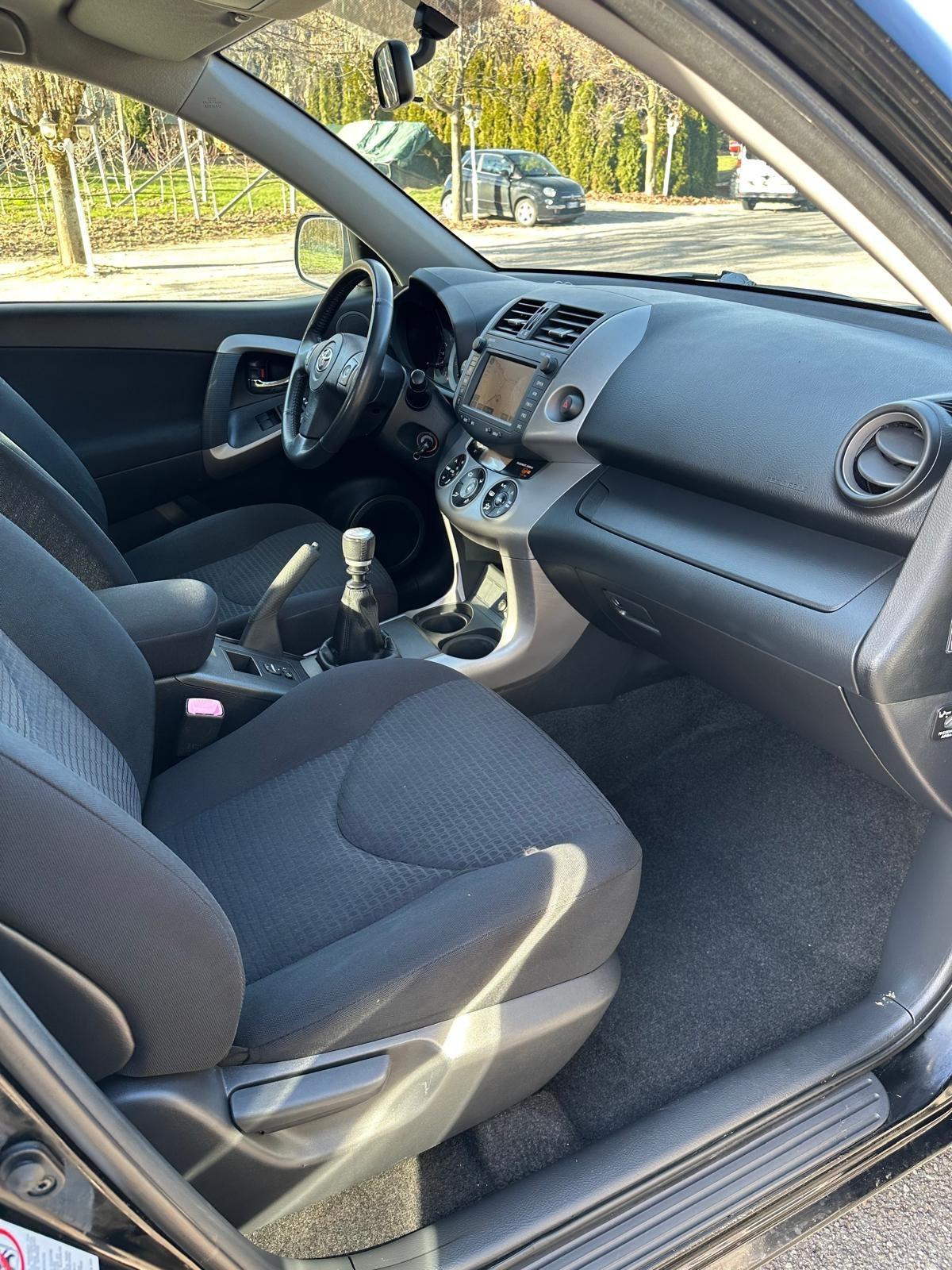 Toyota RAV 4 RAV4 2.2 D-4D 150 CV DPF