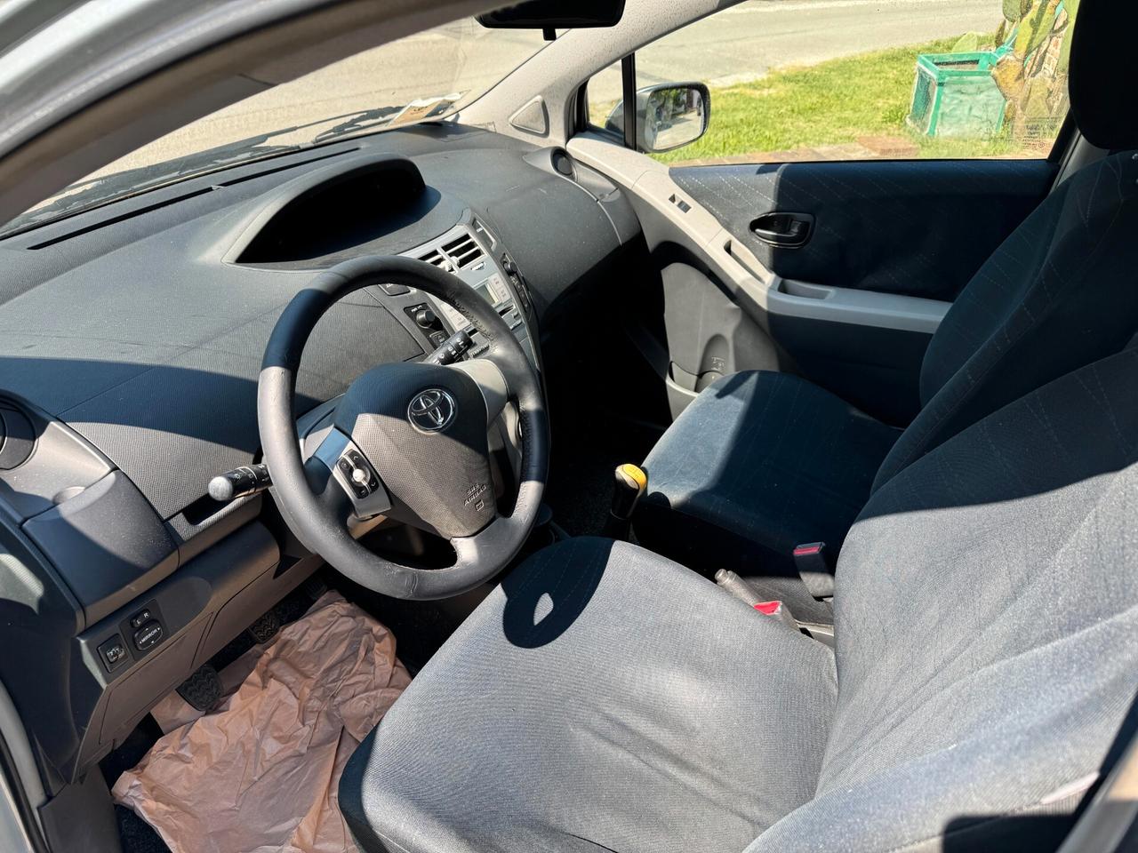 YARIS 1.4 DIESEL OK NEOPATENTATI GARANZIA 12 MESI USATO