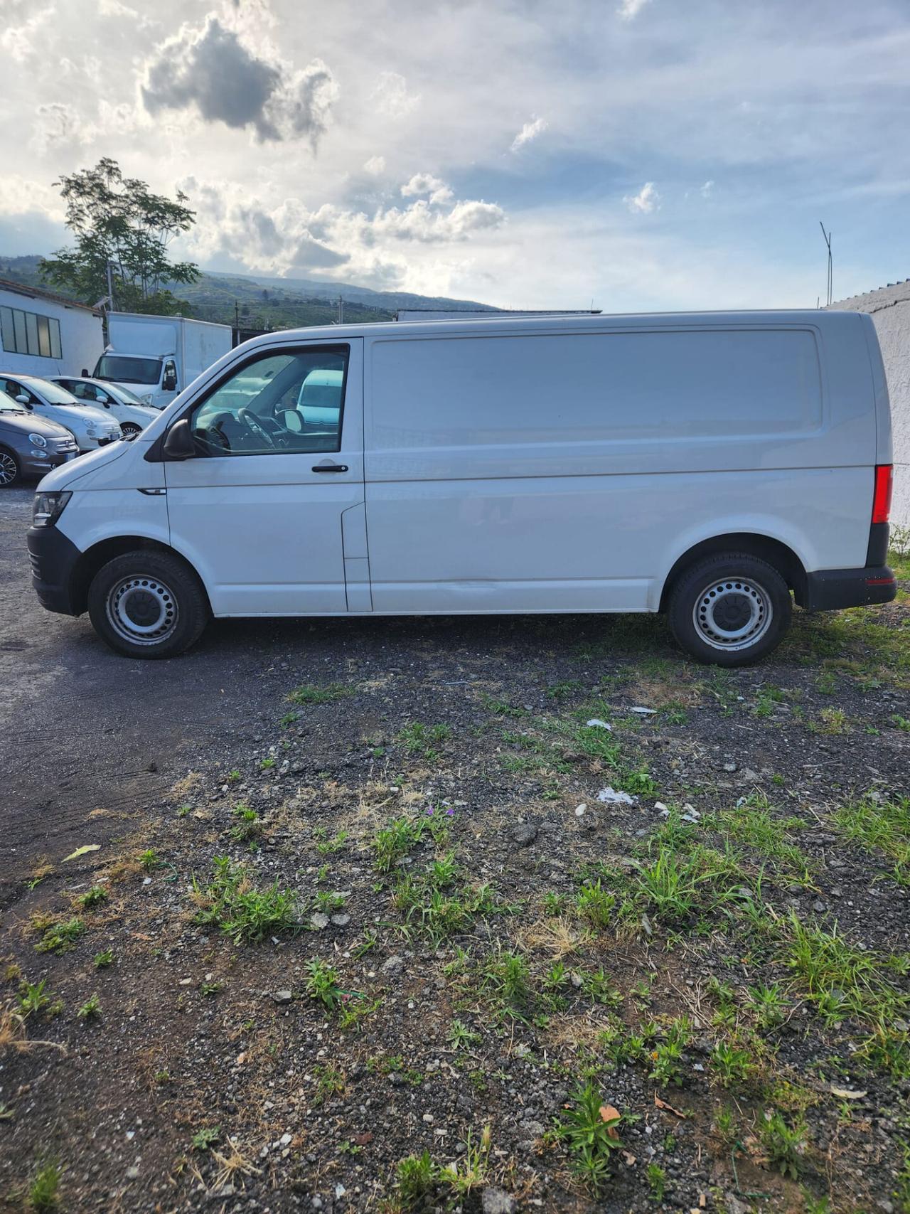 VOLKSWAGEN TRASPORT T6 2.0 102 CV ANNO 2019