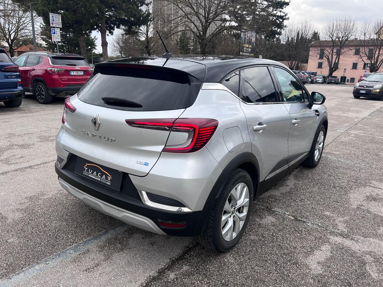 Renault Captur E-TECH 145 HEV Intens #10239