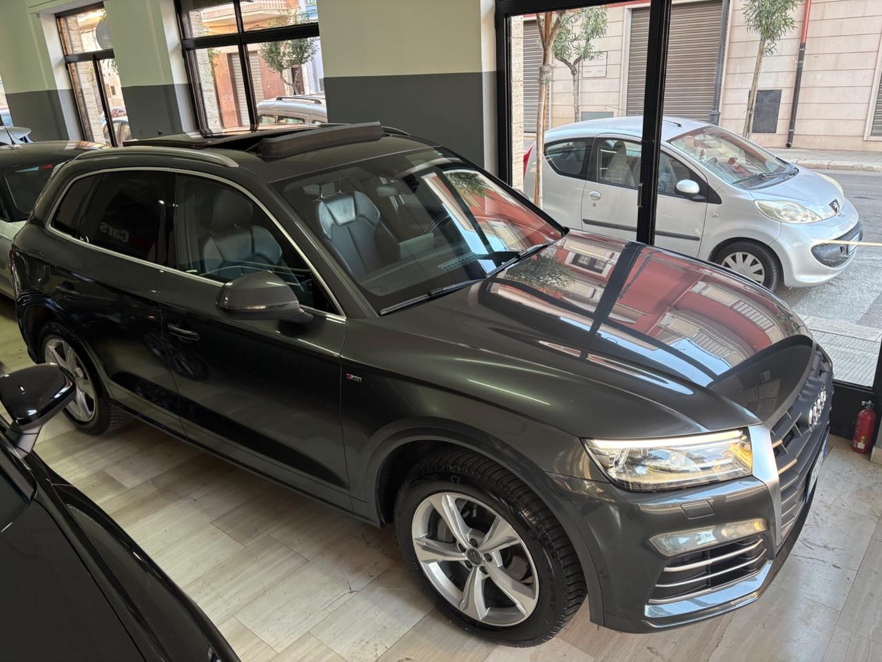 Audi Q5 2.0 S tronic - S Line - TETTO PANORAMICO