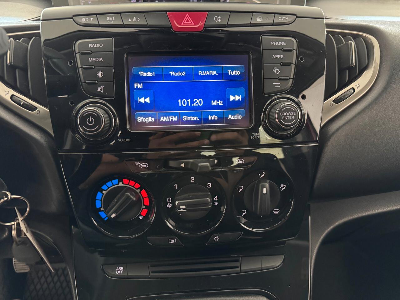 Lancia Ypsilon 1.2 69 CV 5 porte Gold