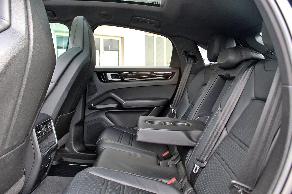 PORSCHE - Cayenne Coupe'