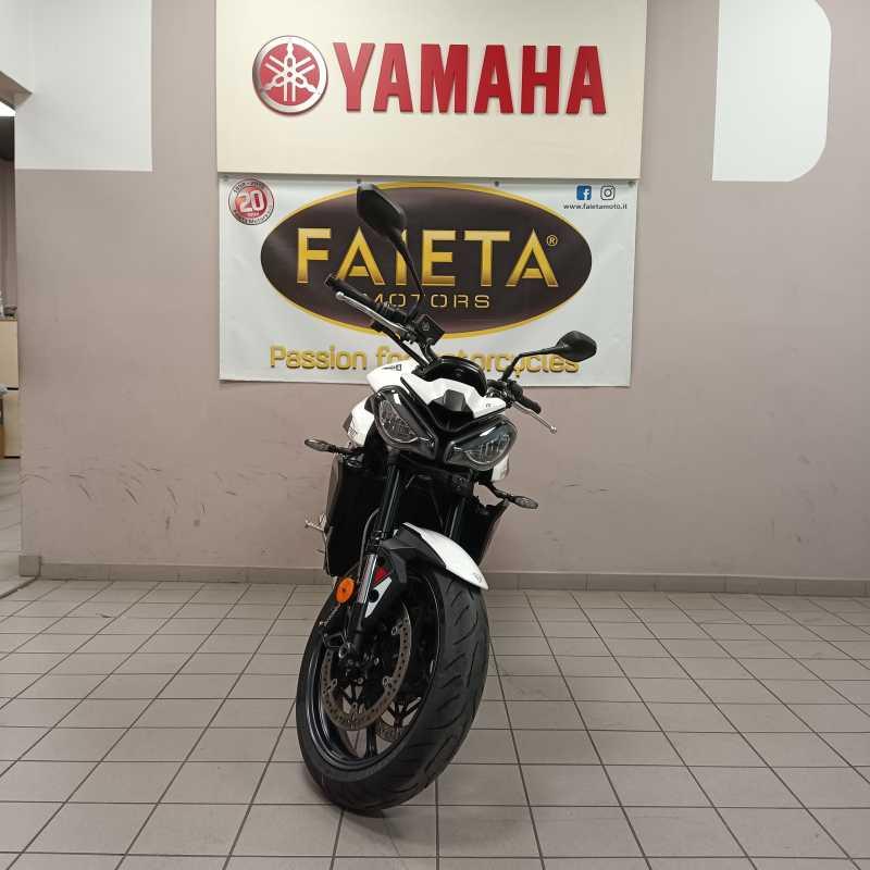 Triumph Street Triple 765 R - 2024