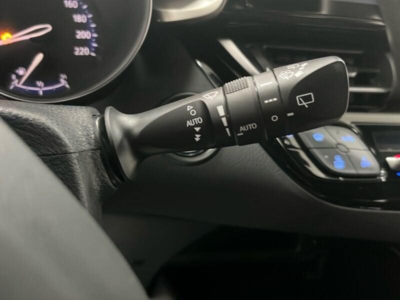 Toyota C-HR C-HR 1.8 Hybrid E-CVT Trend