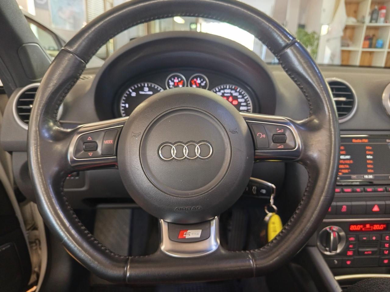 Audi A3 Cabrio 1.6 TDI 105 CV CR Ambition ok neopatentati