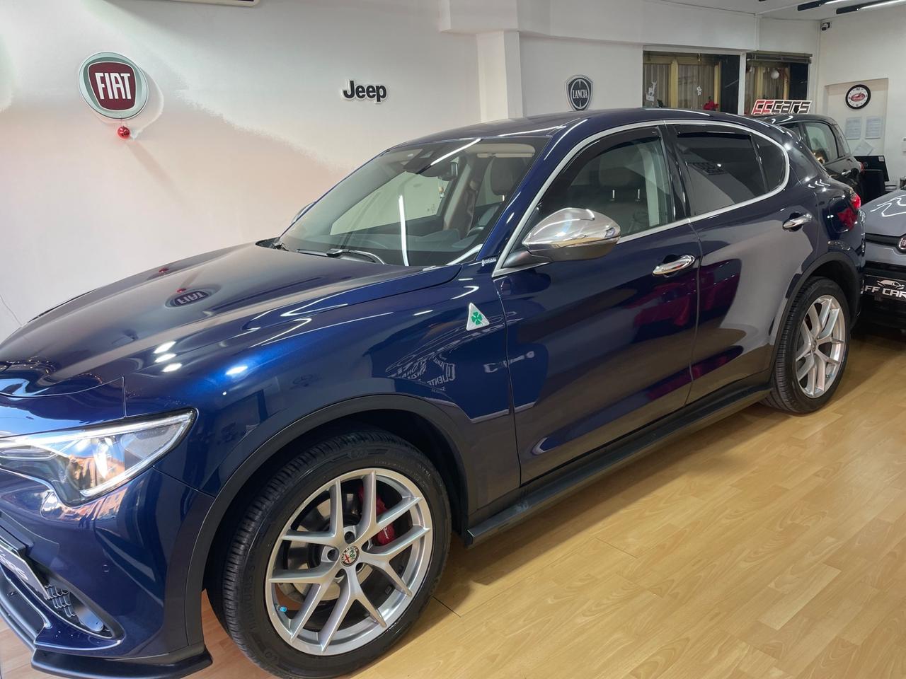 Alfa Romeo Stelvio 2.2 Turbodiesel 210 CV AT8 Q4 Executive