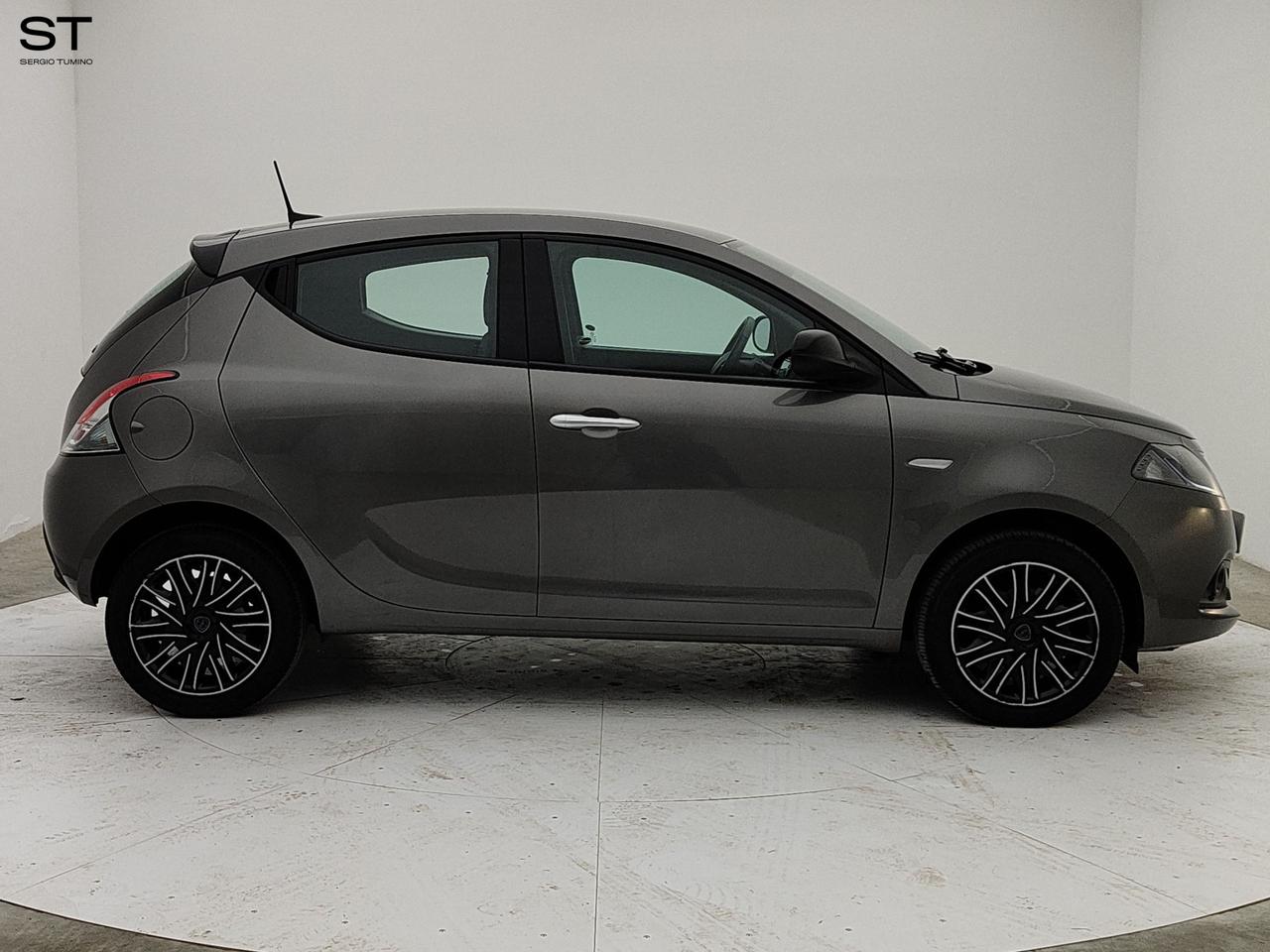 LANCIA Ypsilon 3ª serie - Ypsilon 1.0 FireFly 5 porte S&S Hybrid Go