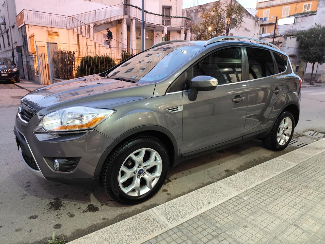 Ford Kuga 2.0 TDCi 140 CV 2WD Titanium