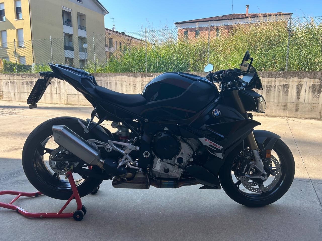 BMW S 1000 R Dynamic Pro – 2025 | 2.591 km