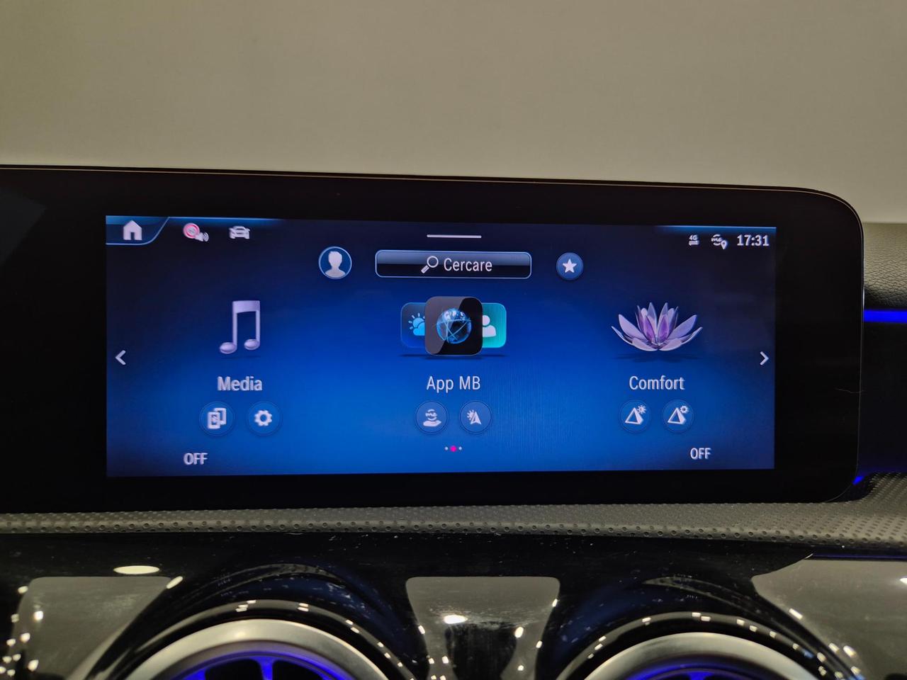 Mercedes A 200 AMG Line Advanced Plus 7G-DCT IN PROMO