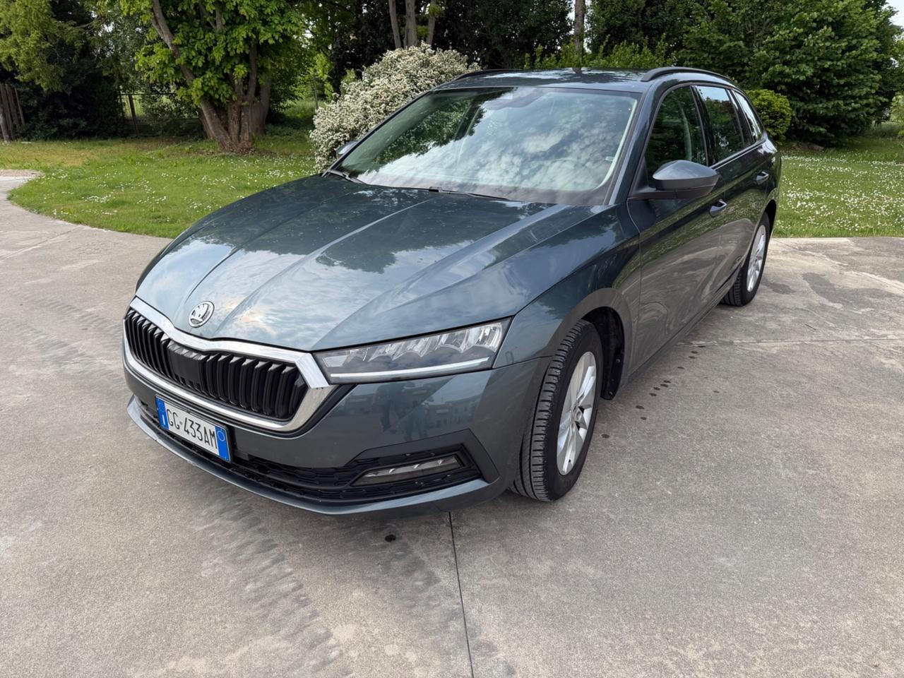 Skoda Octavia 2.0 TDI EVO SCR 150 CV DSG Wagon Executive