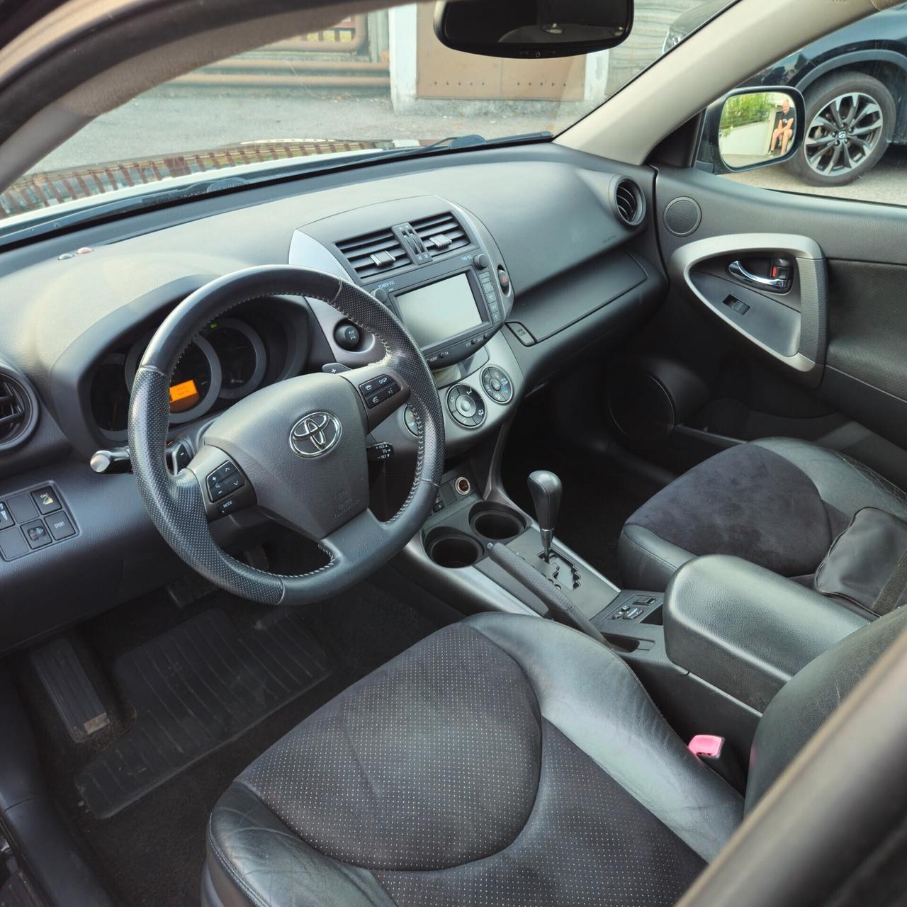 Toyota RAV 4 RAV4 Crossover 2.2 D-Cat A/T 150 CV Executive