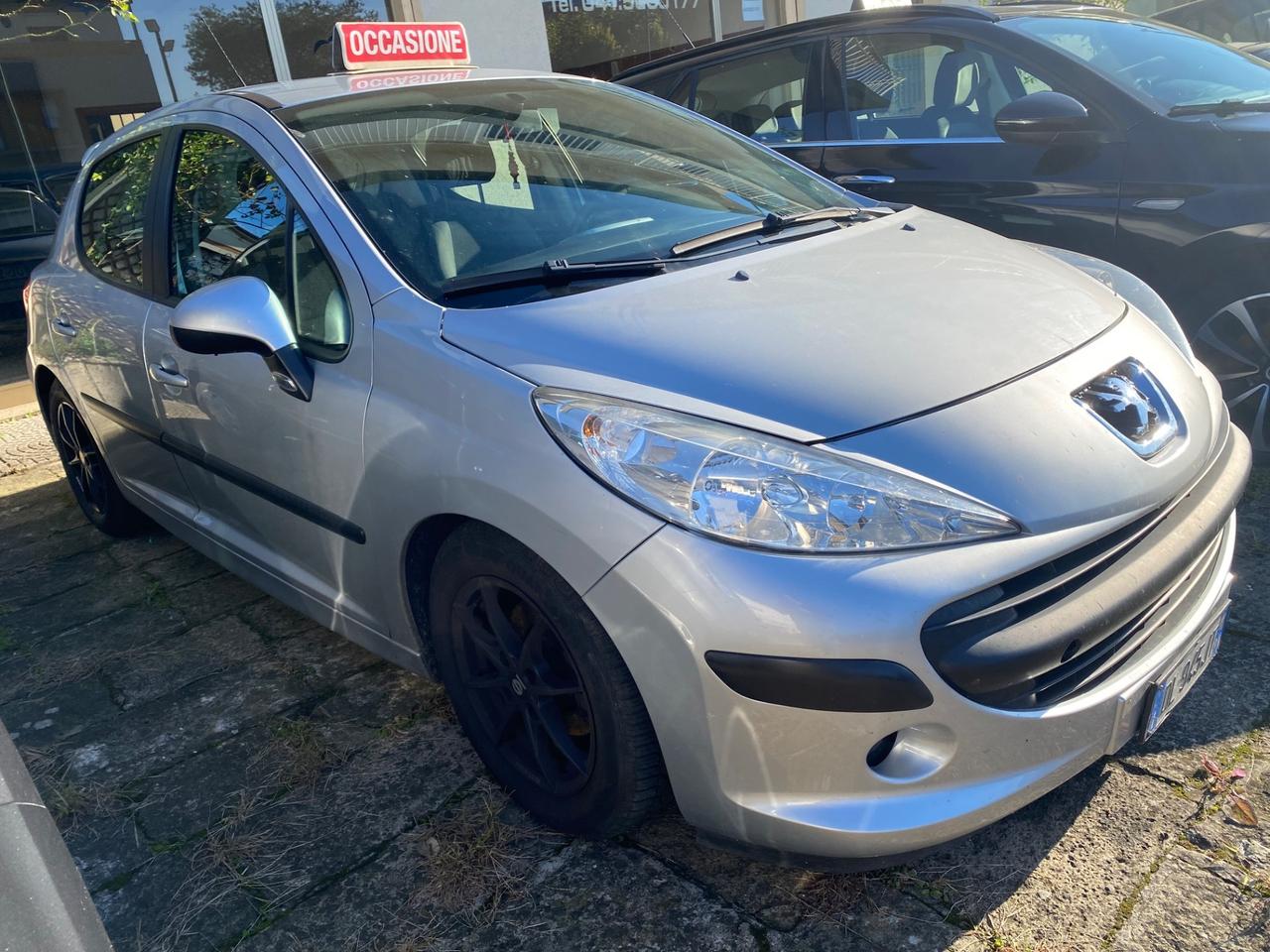 Peugeot 207 1.4 8V 75CV 5p. X Line
