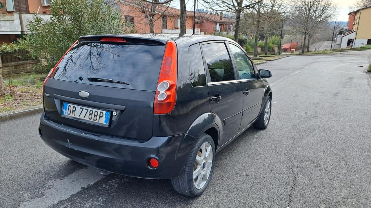 Ford Fiesta 1.4 TDCi 5p. Ghia