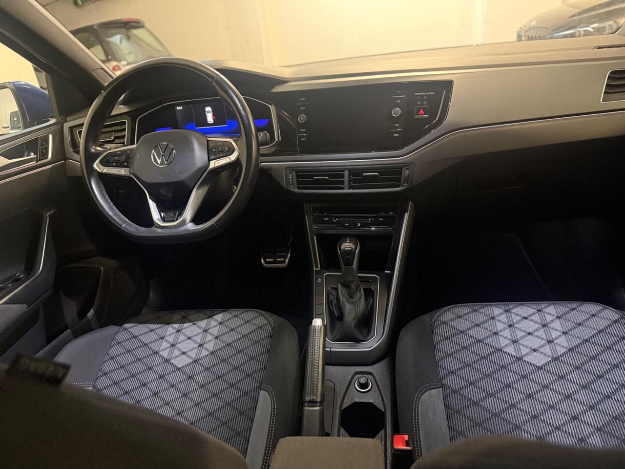 Volkswagen Polo 1.0 TSI DSG R-Line