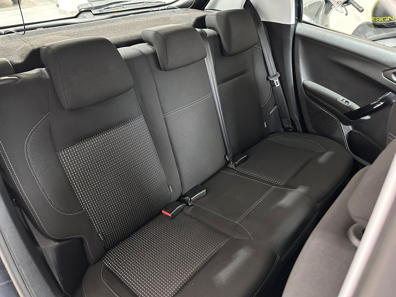 Peugeot 208 BlueHDi Allure - FULL - DA VETRINA - L