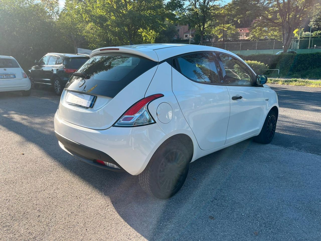 Lancia Ypsilon 1.2 69 CV 5 porte S&S Platinum