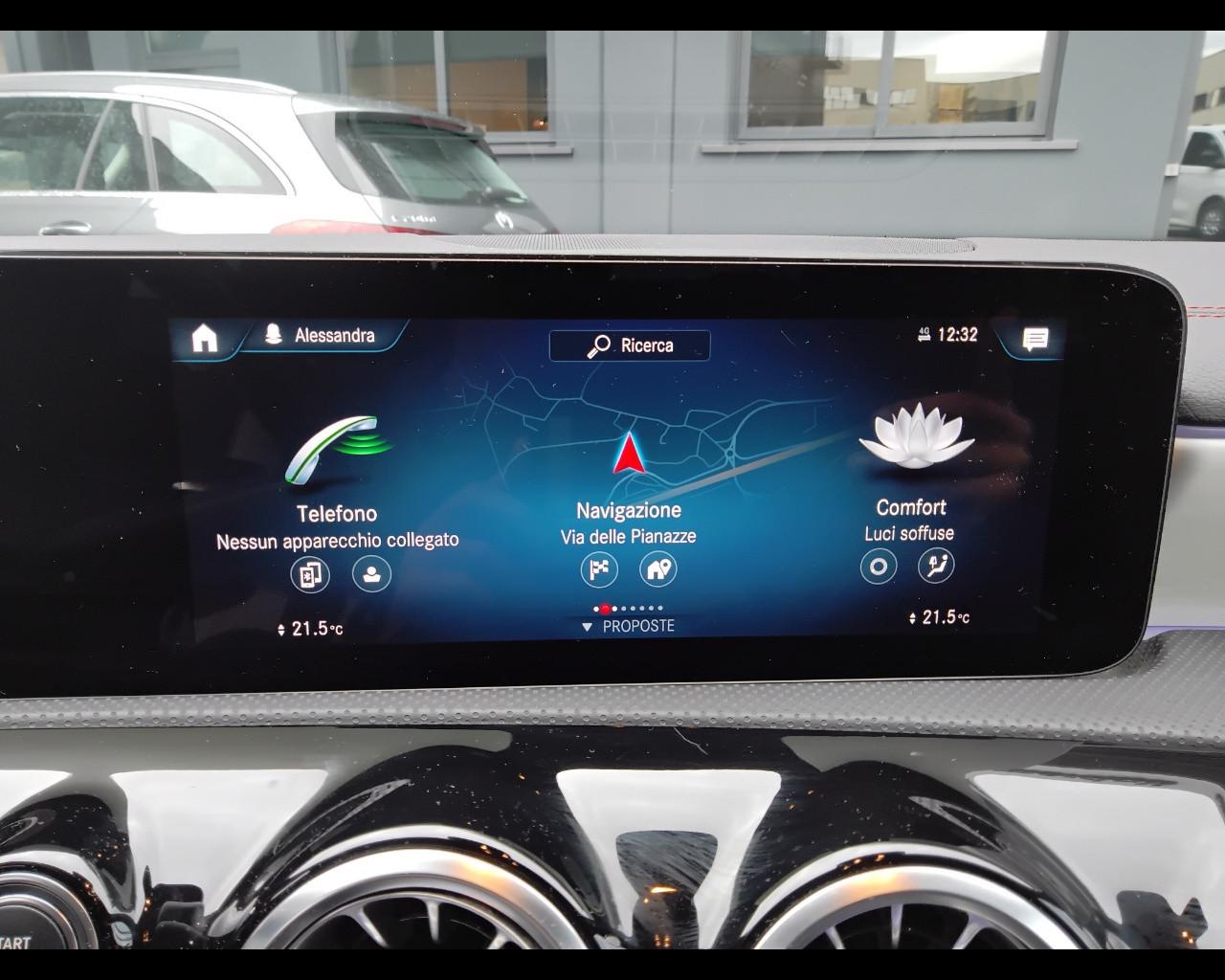 Mercedes-Benz CLA Coupe - C118 - CLA Coupe 180 d Premium auto