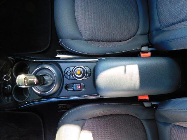 MINI Clubman 2.0 Cooper D Business Clubman AT Carplay Navi