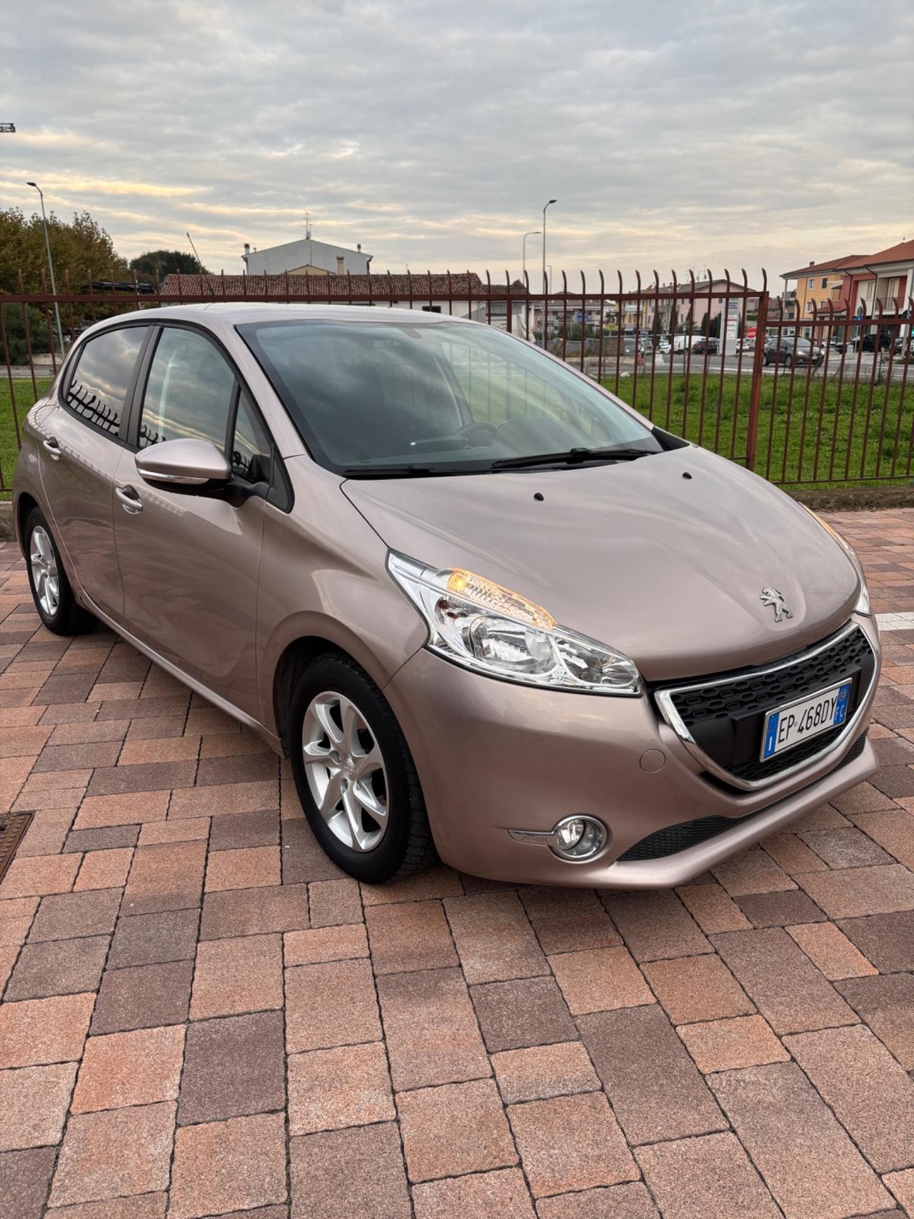 Peugeot 208 1.2 VTi 82 CV 5 porte Active