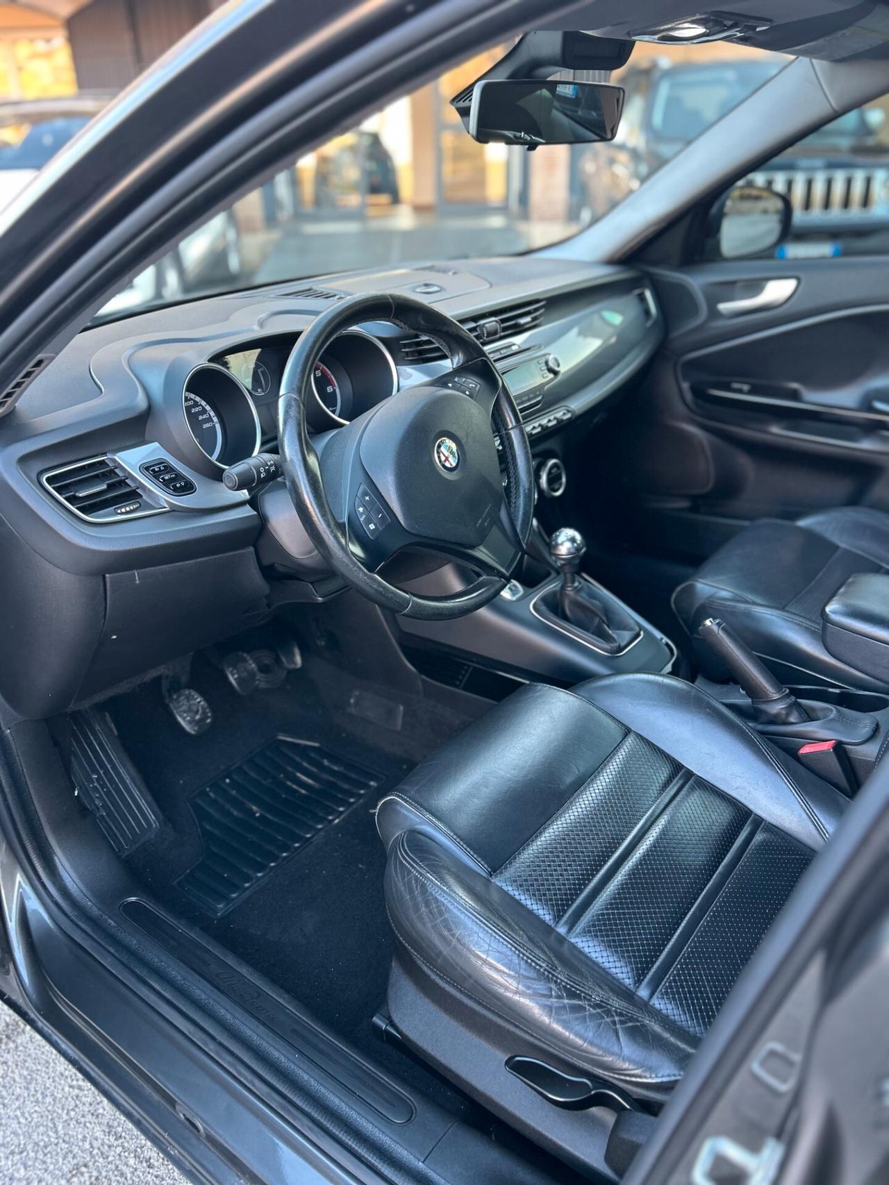 Alfa Romeo Giulietta 1.6 JTDm-2 105 CV Exclusive