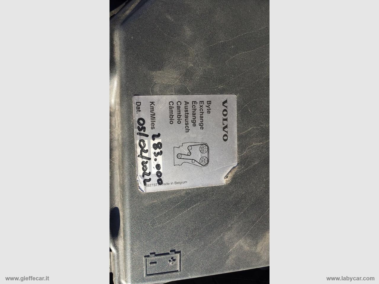 VOLVO V60 D3 Geartronic R-design