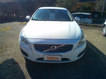 Volvo V60 D3 Kinetic