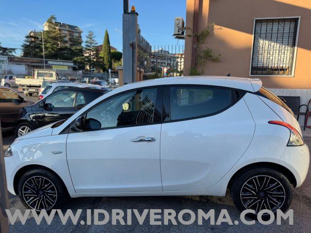 LANCIA Ypsilon 1.2 69 CV 5 porte GOLD +gpl