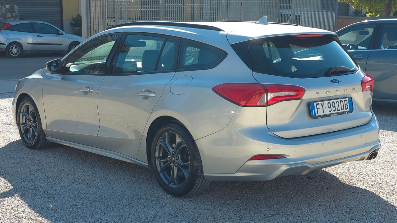 Ford Focus 1.5 EcoBlue 120cv ST-Line