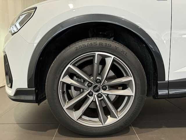 Audi Q3 40 TFSI quattro S tronic S line edition