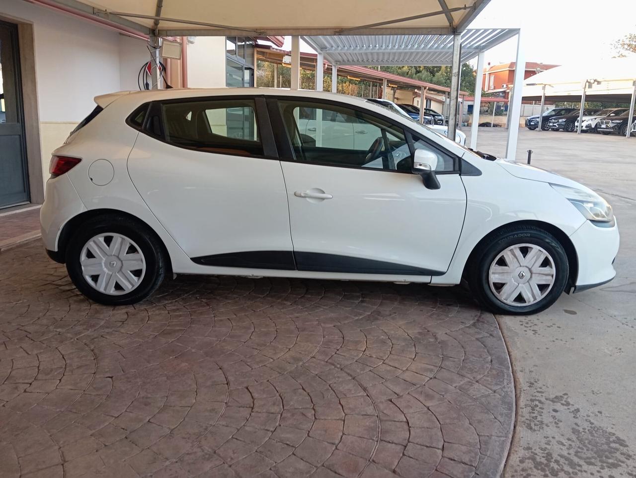 Renault Clio 1.5 dCi 8V 75CV 5 porte Wave