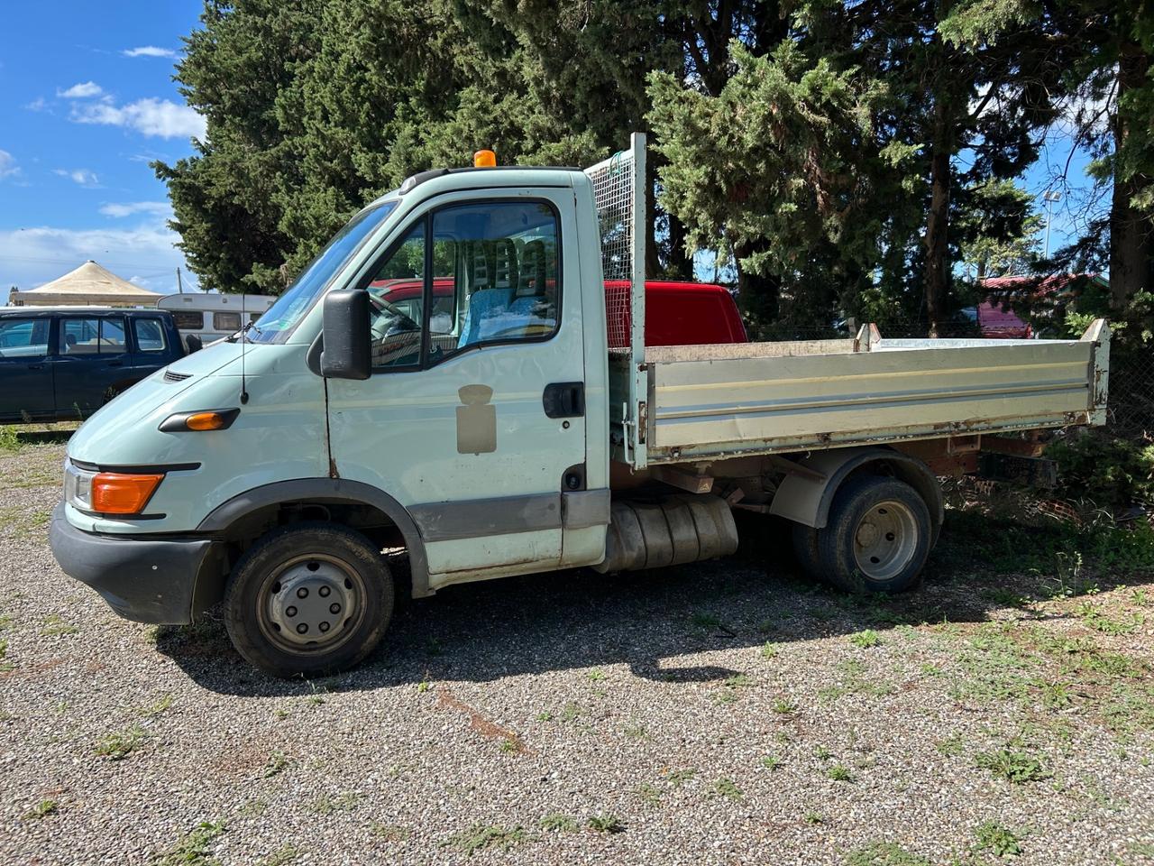Iveco DAILY *PATENTE B*RIBALTABILE TRILATERALE*C9*