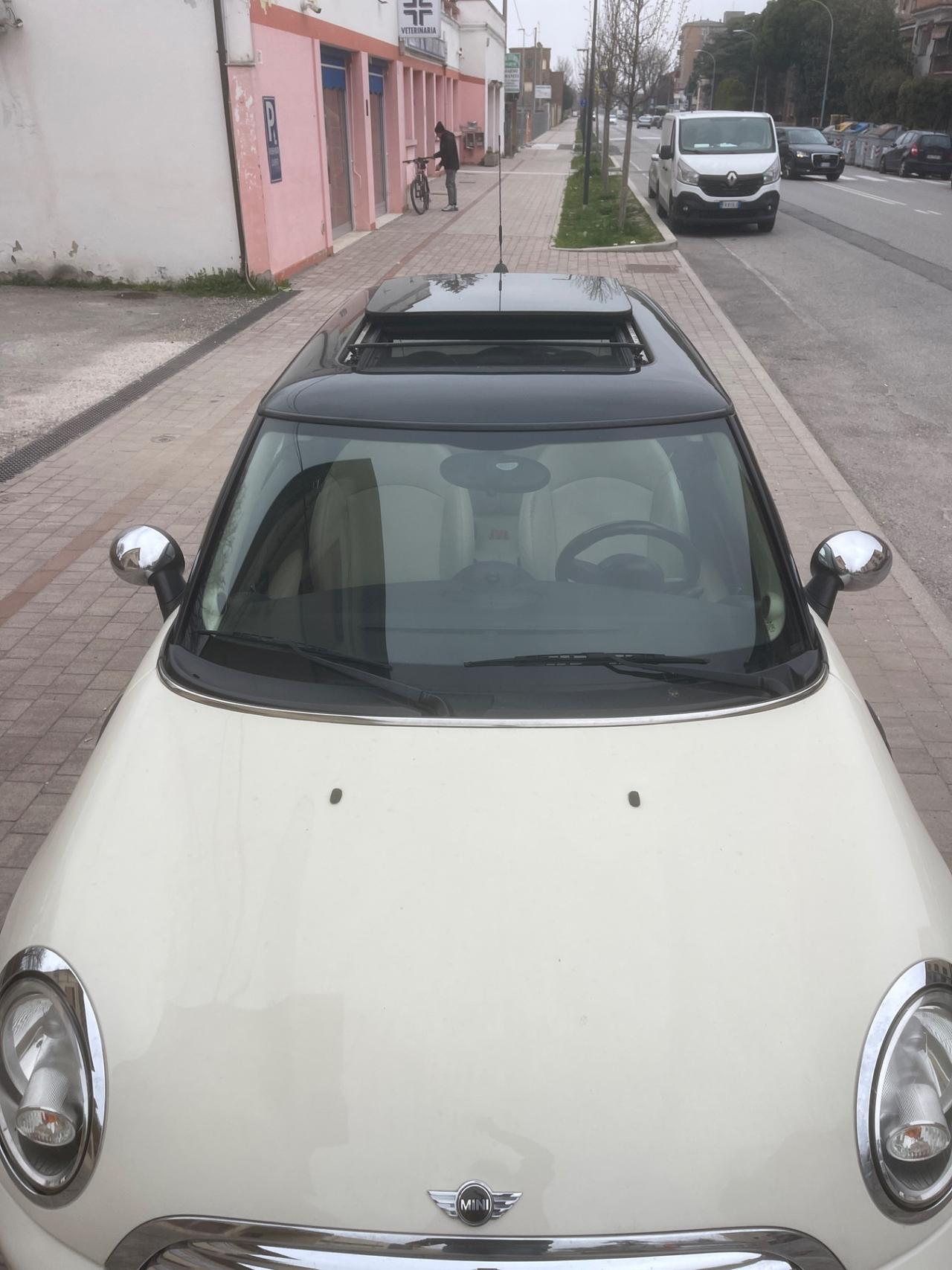 Mini 1.6 16V One (55kW)