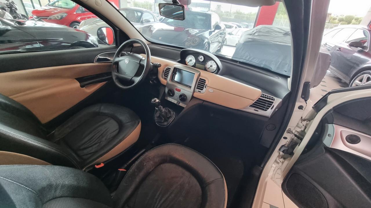 Lancia Ypsilon 1.4 E-Collection Ecochic GPL