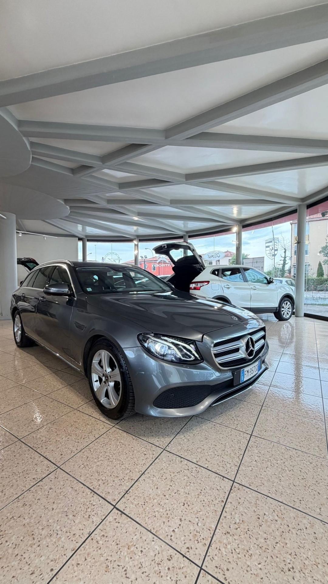 Mercedes-benz E 220 d S.W. Auto Exclusive