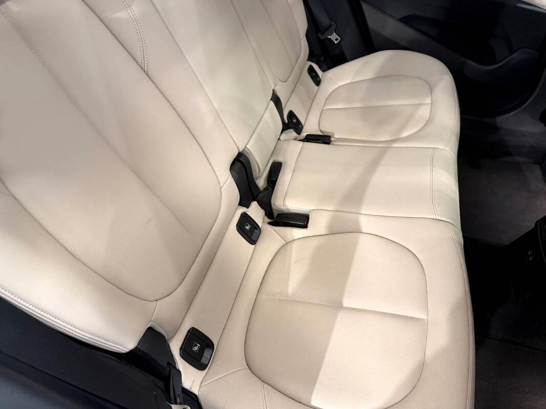 BMW X1 Sdrive18d xLine auto my18