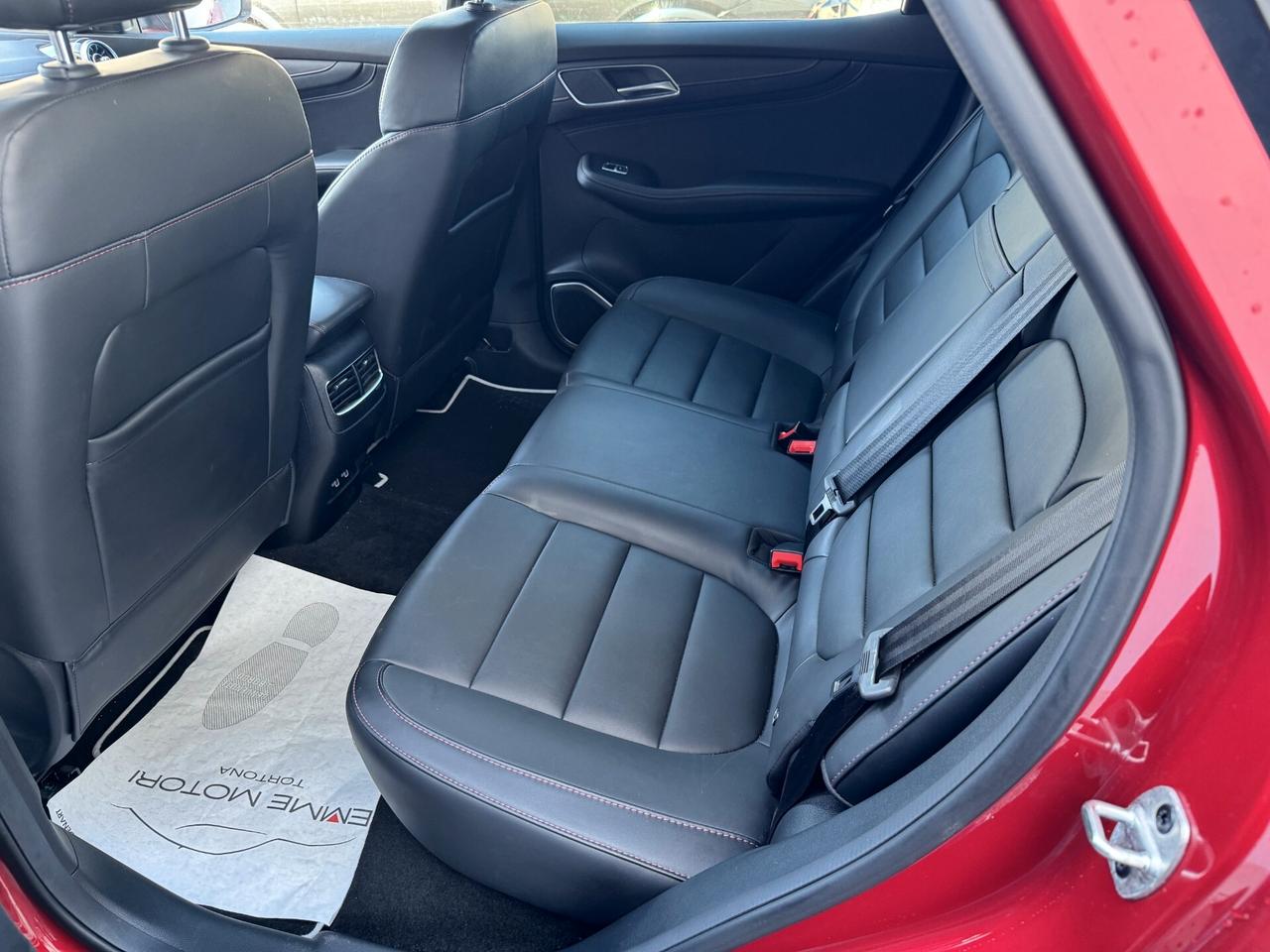 MG HS HS I 1.5 t Luxury / NO VINCOLI