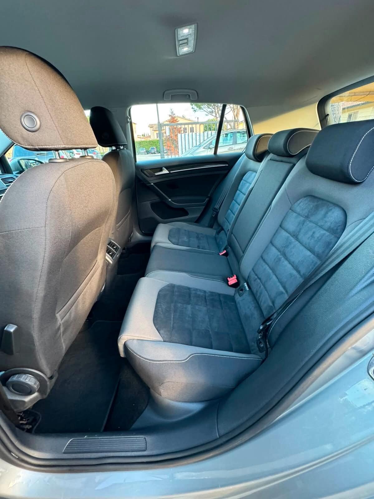 Volkswagen Golf 1.6 TDI 5p. Highline BlueMotion Technology